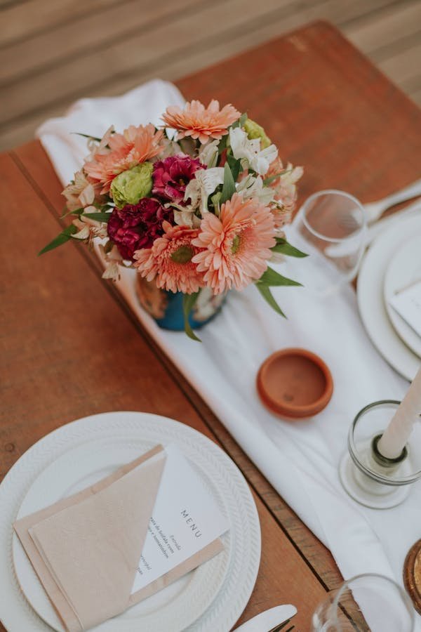 Top porte menu abordables pour sublimer vos tables avec style