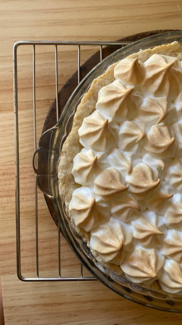 Tarte citron meringuée et grossesse : conseils gourmands et sécurité à la loupe